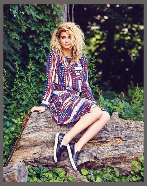 Tori Kelly photo 1