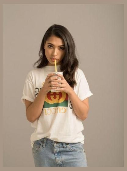 Vanessa White photo 1
