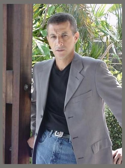 Vicente Flores photo 1