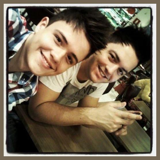 Vitor e Guilherme photo 1