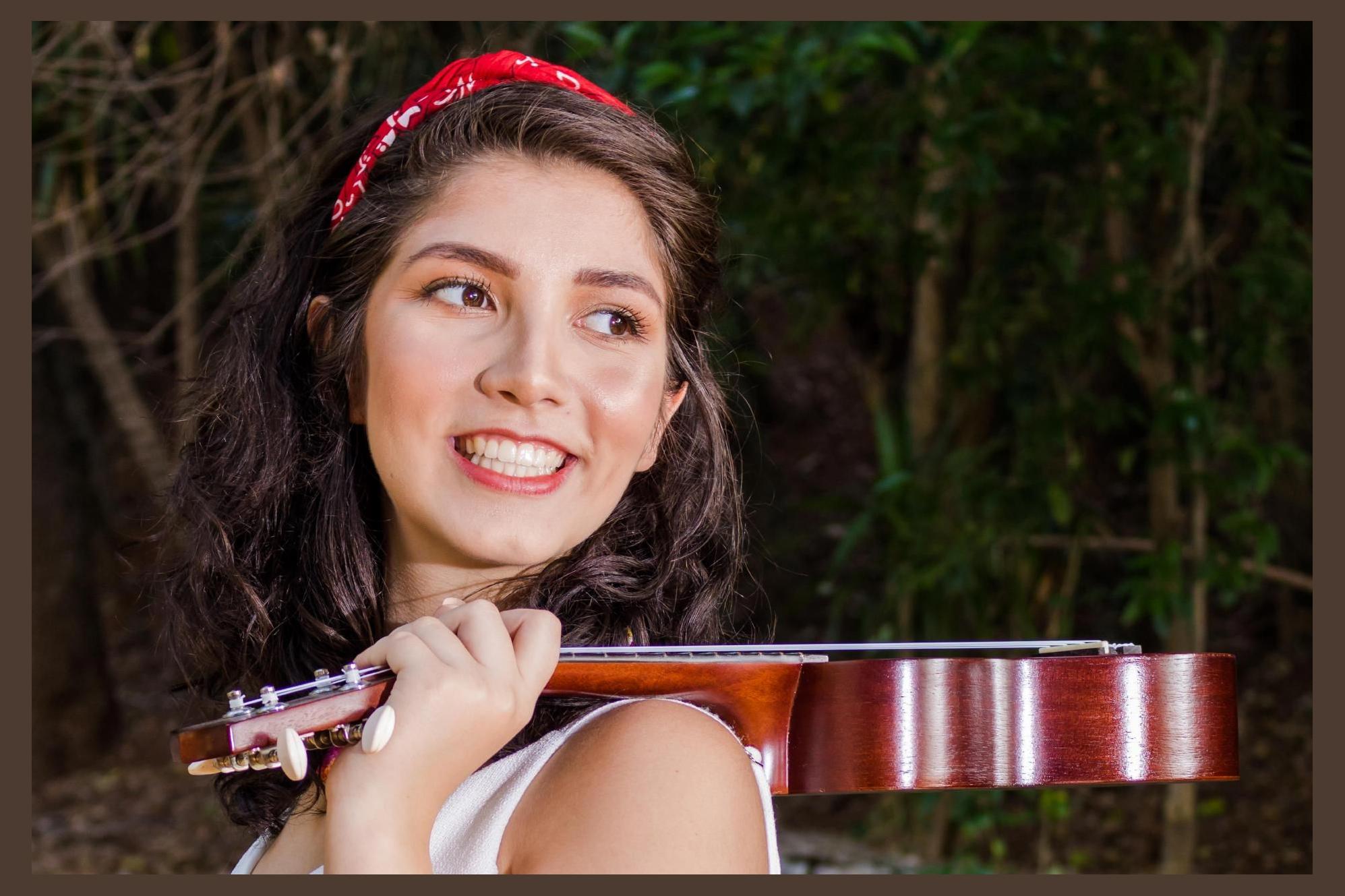 Vitória Véspero photo 1