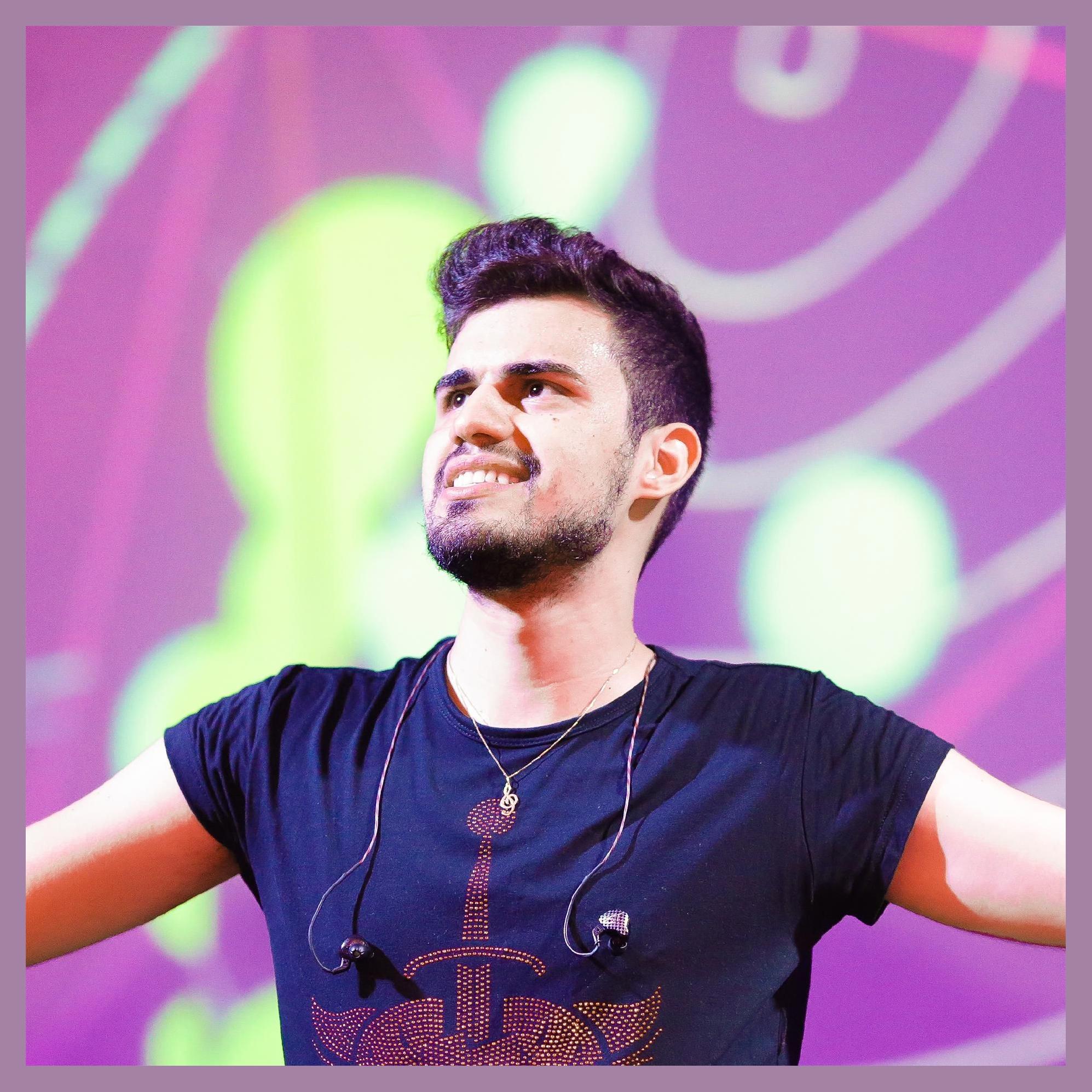 Vittor Hugo photo 1
