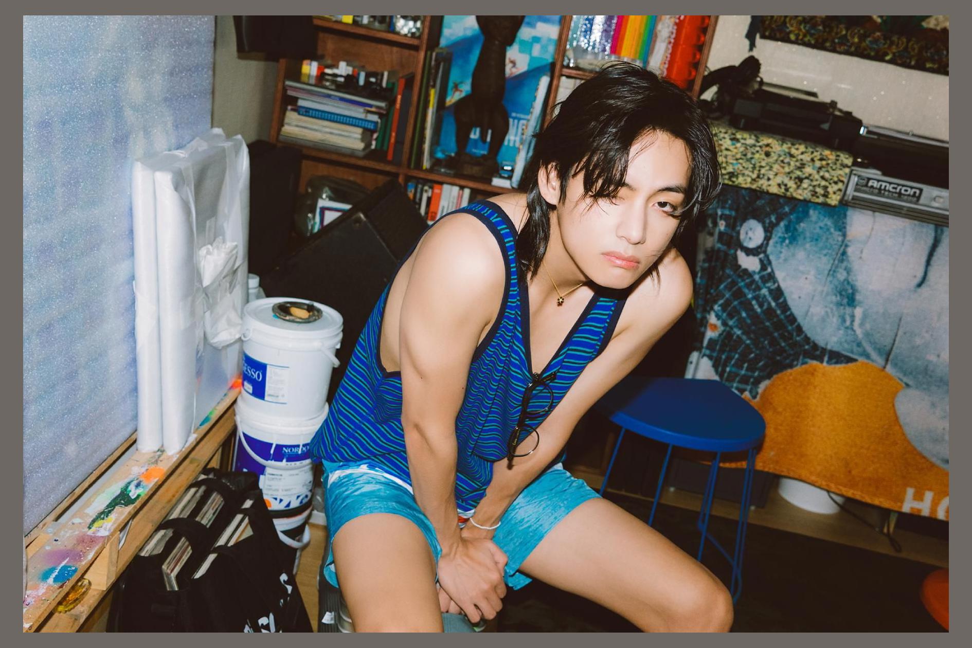 V (BTS) photo 1