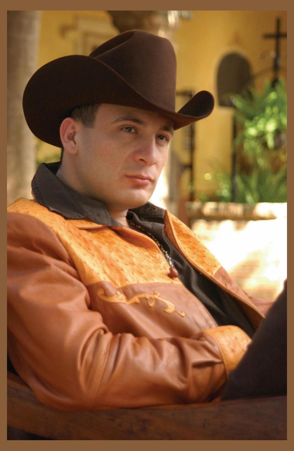 Valentín Elizalde photo 1