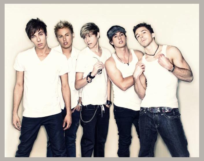 Varsity FanClub photo 1