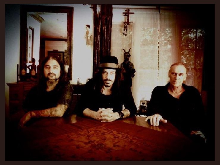The Winery Dogs photo 1