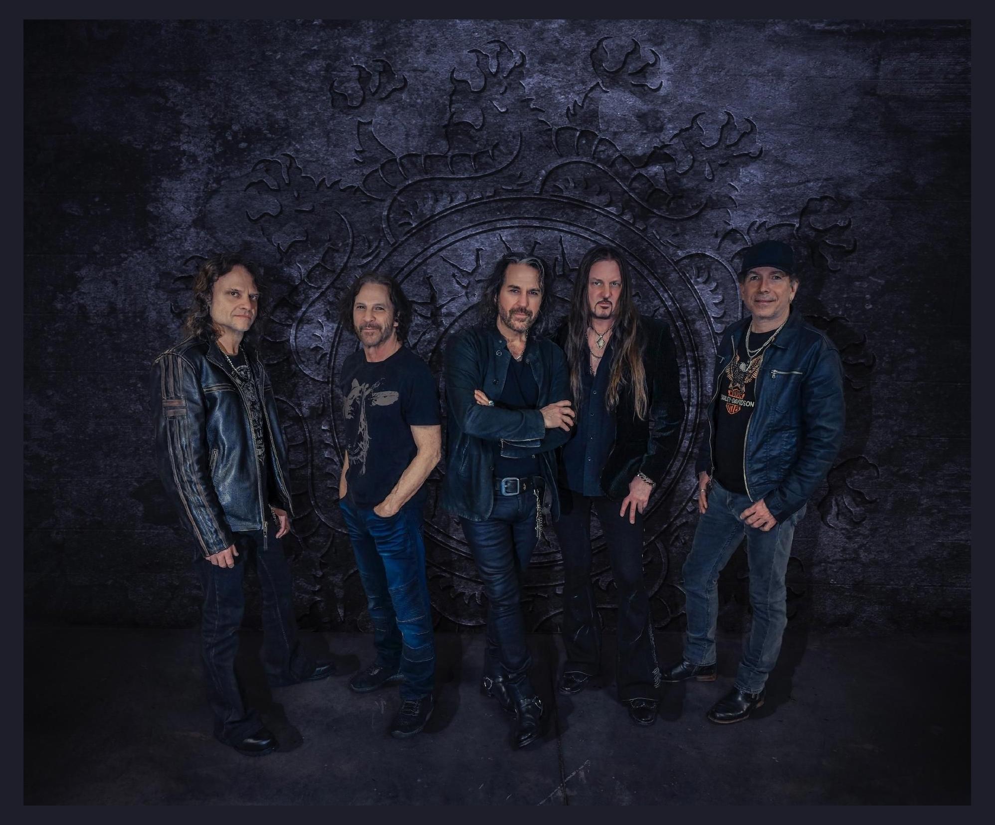 Winger photo 1