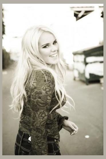 Yohanna Troell photo 1