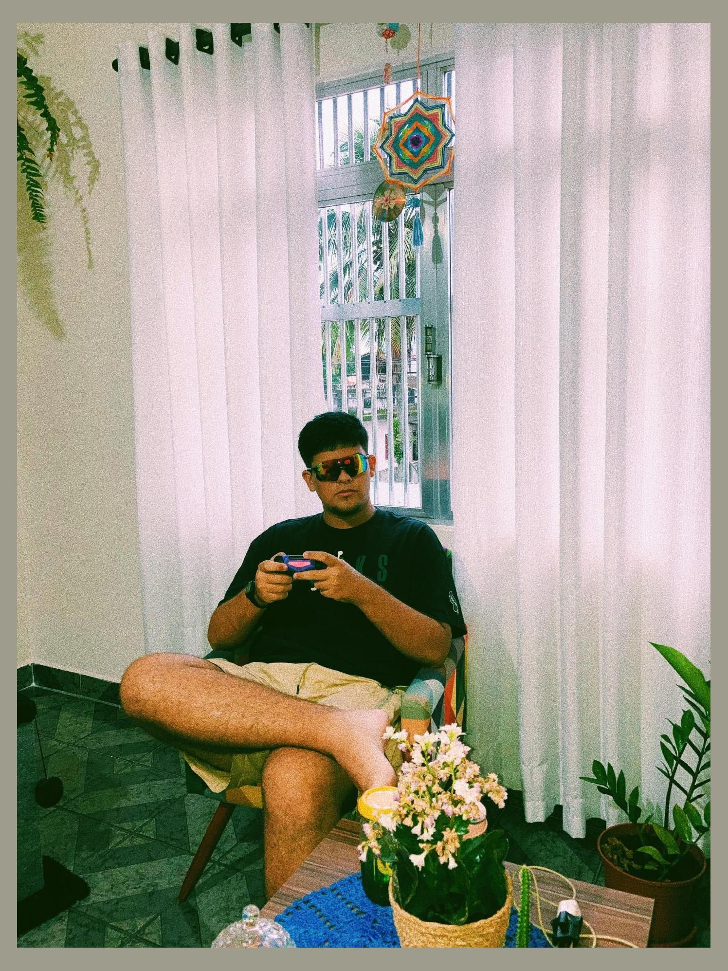 Young B12 photo 1
