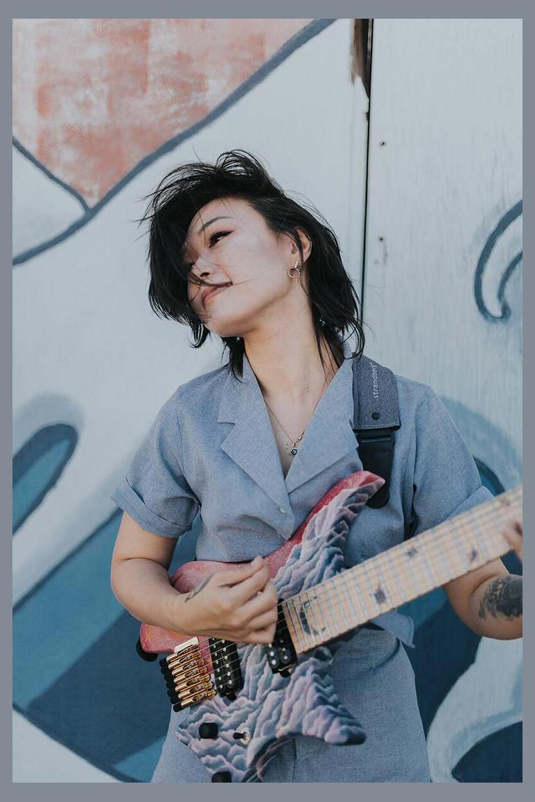 Yvette Young photo 1