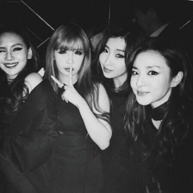 2NE1 photo 26