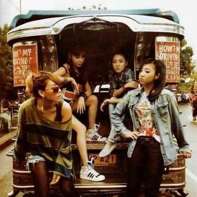 2NE1 photo 122