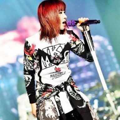 2NE1 photo 45