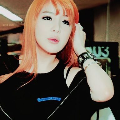 2NE1 photo 99