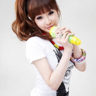 2NE1 photo 254