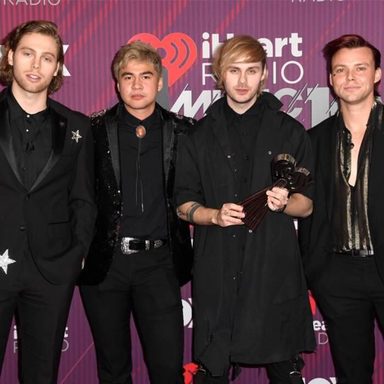 5 Seconds Of Summer photo 59