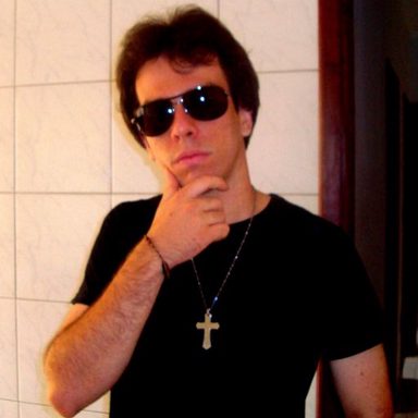 Alex Fernando