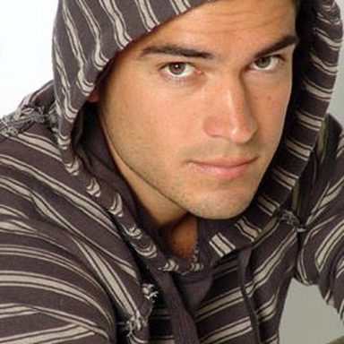 Alfonso Herrera photo 36