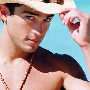 Alfonso Herrera photo 26