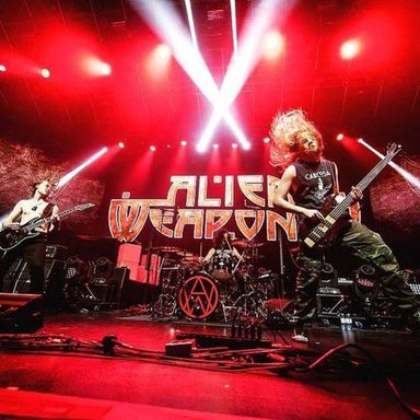 Alien Weaponry
