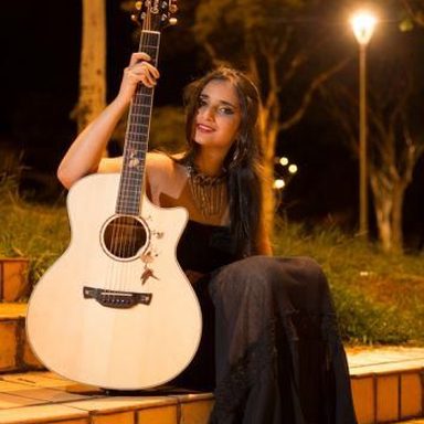 Aline Abreu photo 13