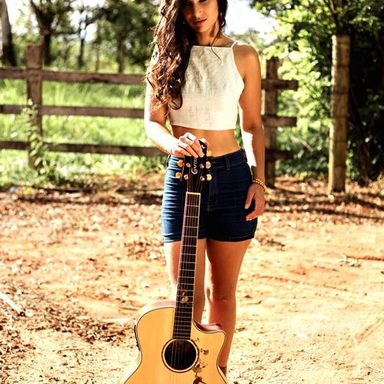 Aline Abreu photo 27