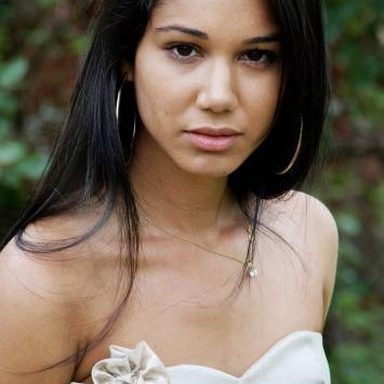Allana Macedo photo 10