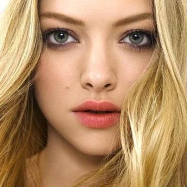 Amanda Seyfried photo 10