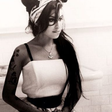 Amy Winehouse photo 36