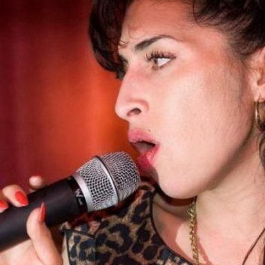 Amy Winehouse photo 19