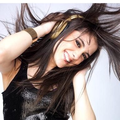 Ariana Grande photo 365