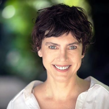 Adriana Calcanhotto