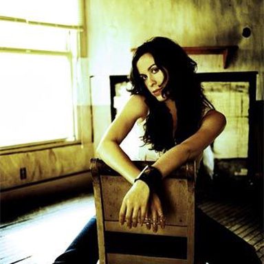 Alanis Morissette photo 83