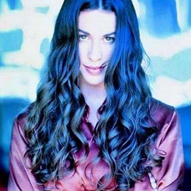Alanis Morissette photo 11