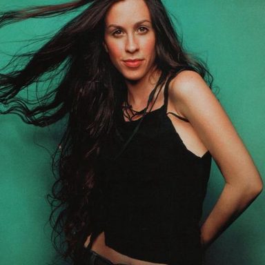 Alanis Morissette photo 37