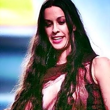 Alanis Morissette photo 18
