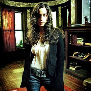 Alanis Morissette photo 88