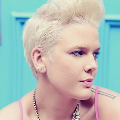 Betty Who photo 18