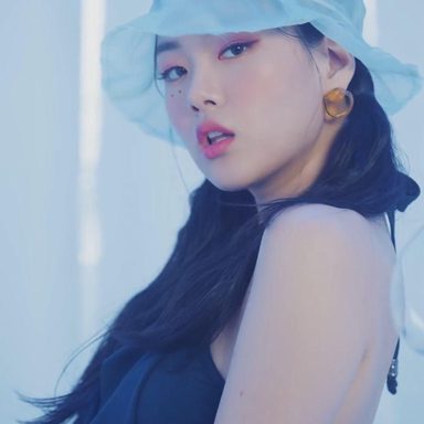 BIBI (K-pop) photo 77