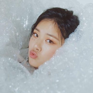 BIBI (K-pop) photo 75
