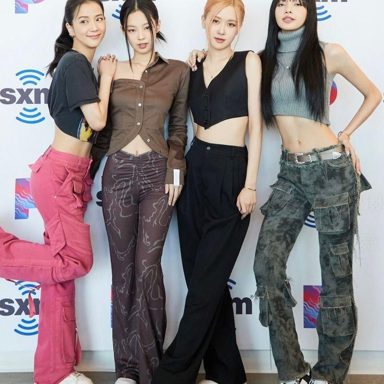 BLACKPINK photo 13