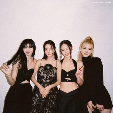 BLACKPINK photo 20