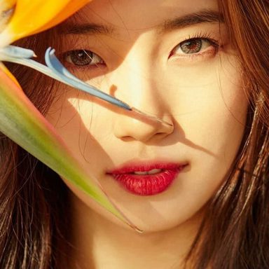 Bae Suzy photo 9