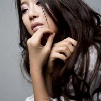 Baek Ji Young