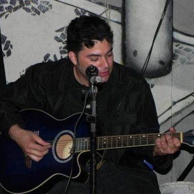 Banda Barby Nua