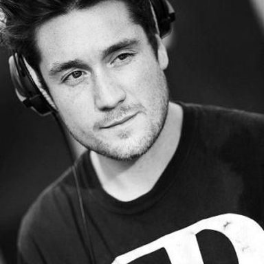 Bastille photo 18