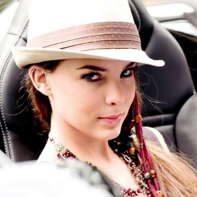 Belinda photo 186