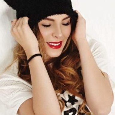 Belinda photo 69