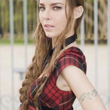 Belinda photo 309