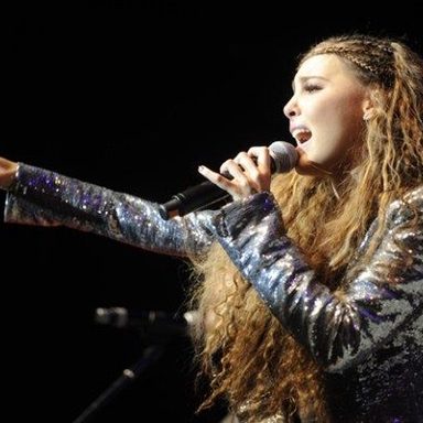 Belinda photo 421